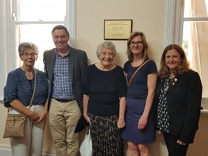 Rabbi Ettlinger and the Artwrights at the library dedication